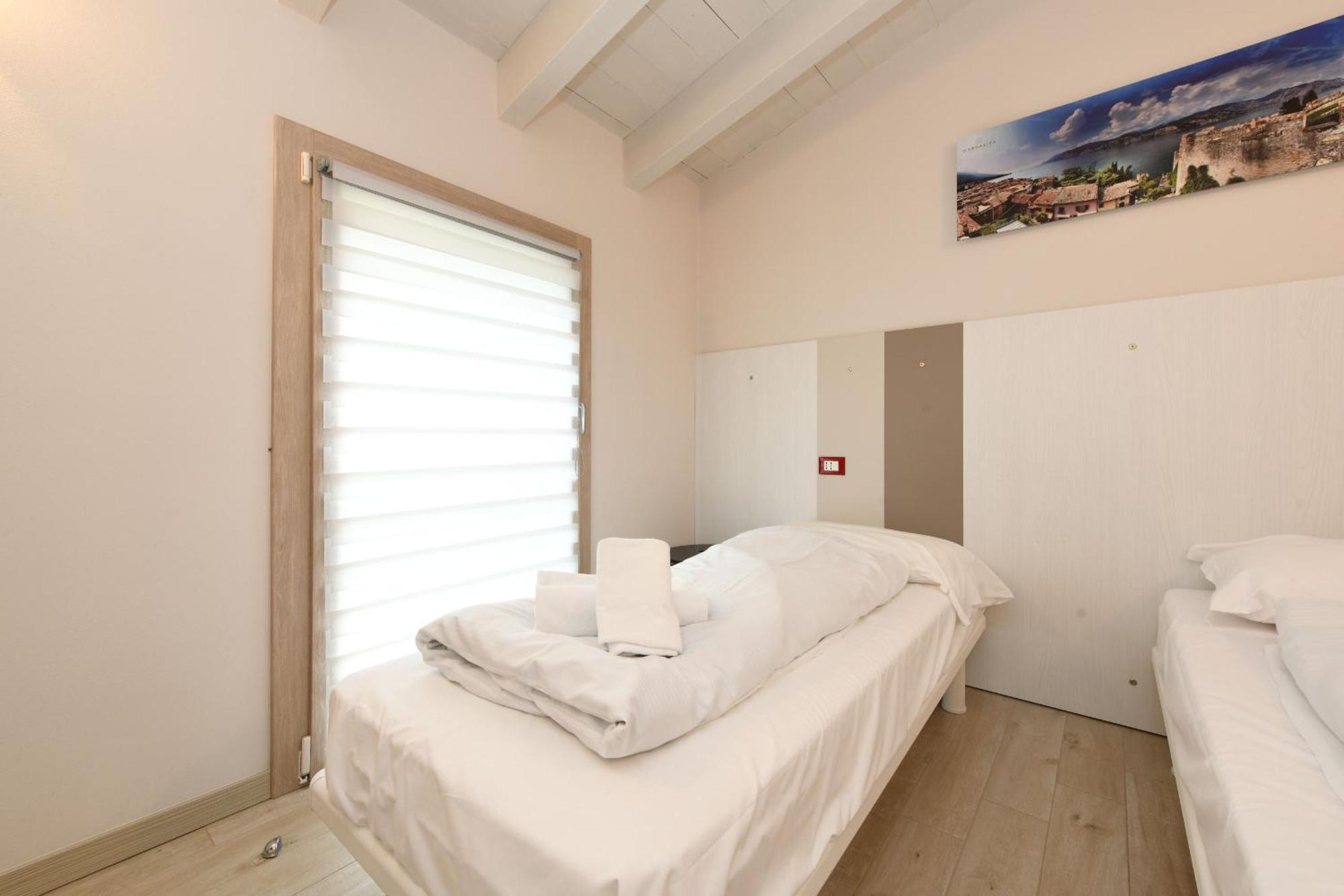 Gardaliva 2 Villa Manerba del Garda Exterior photo